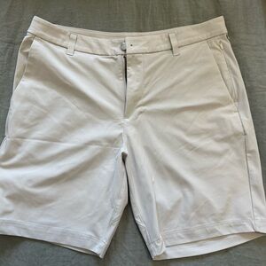 Lululemon Commission shorts 9’ inseam